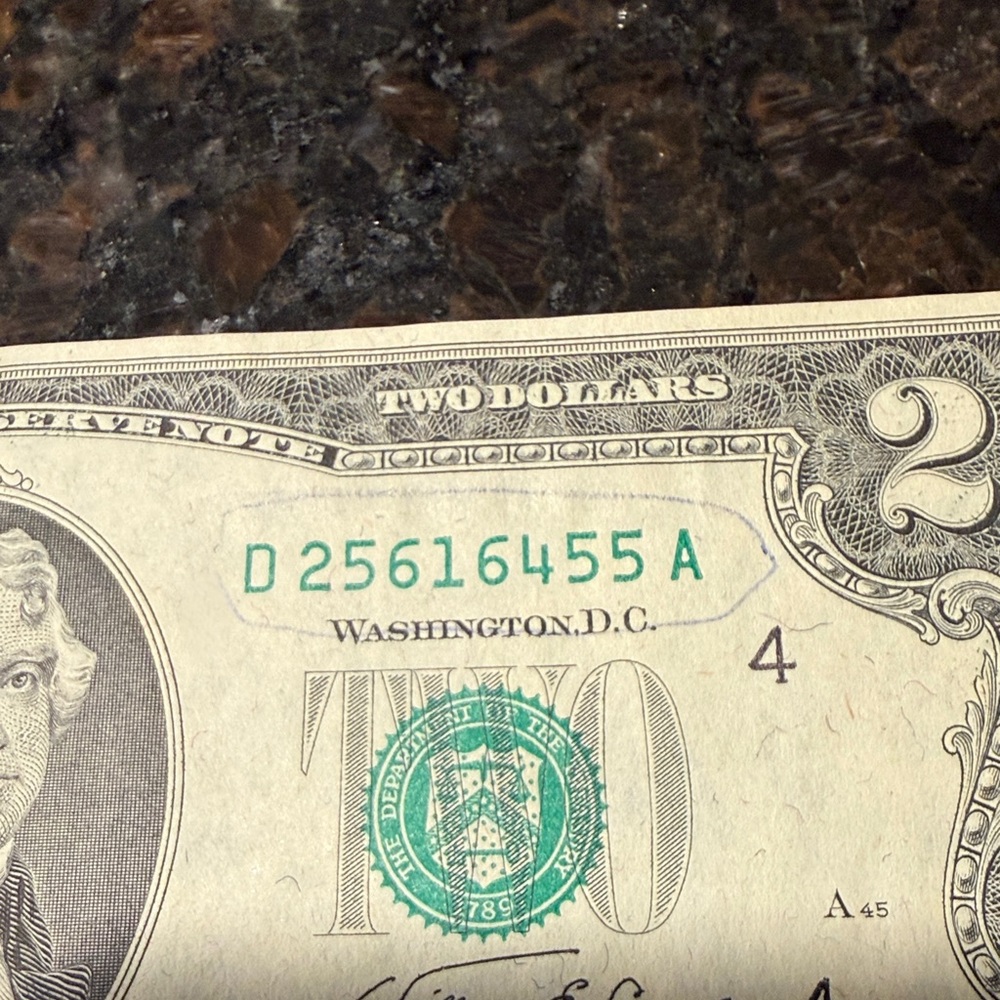 Two uncirculated $2 bills are being offered with sequential serial numbers. - Picture 3 of 4